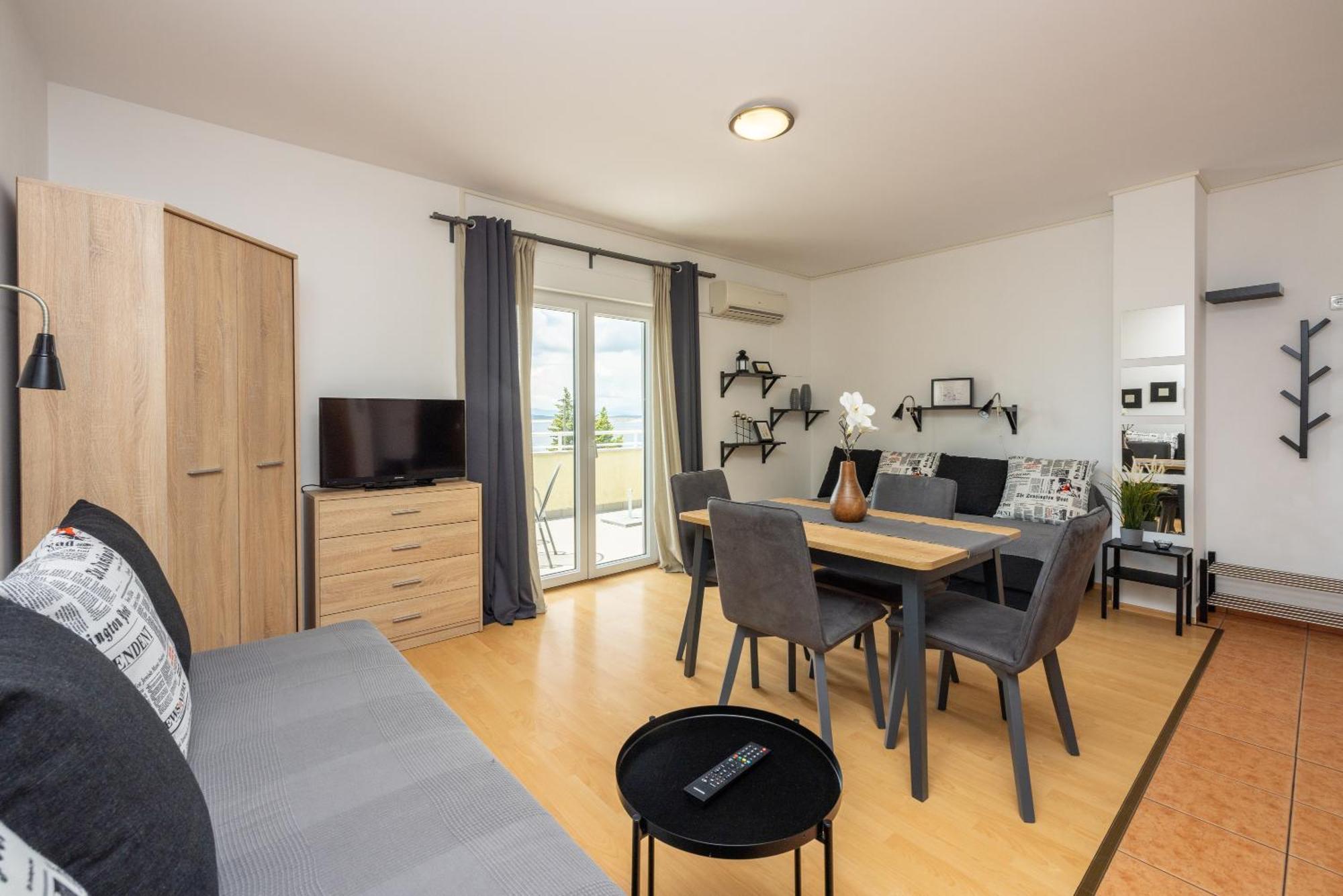 Apartments Claudia Crikvenica Exterior photo