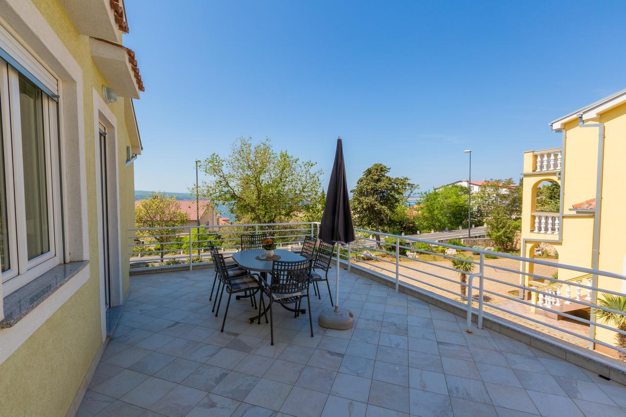 Apartments Claudia Crikvenica Exterior photo